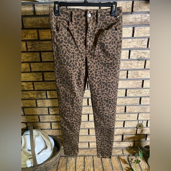 American eagle cheetah jeans‎ - Picture 1 of 6